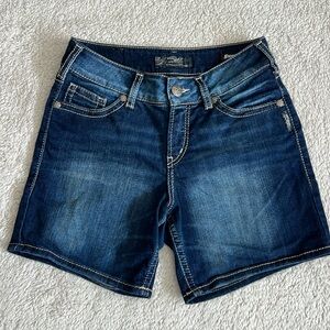 Silver Suki Mid Shorts women’s Denim Size W29/L4